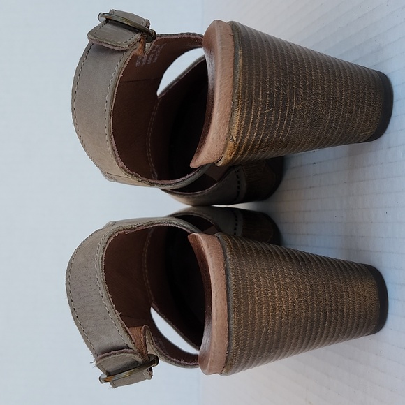 NWOT DANSKO RILEY LEATHER SLINGBACK CLOG - Picture 3 of 13